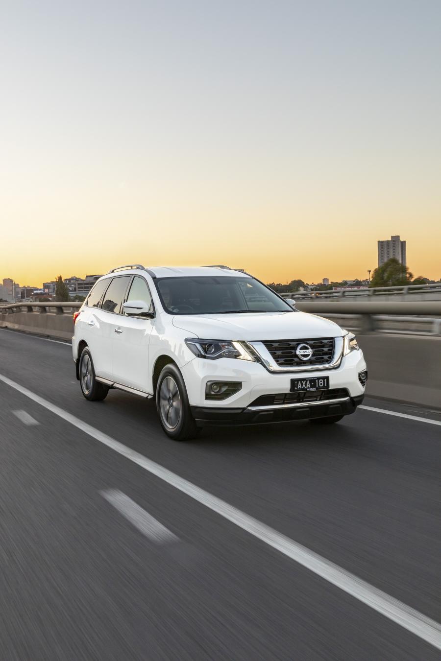  Nissan Pathfinder ST (R52) 2017 года  (AU) (фото 33 из 40)